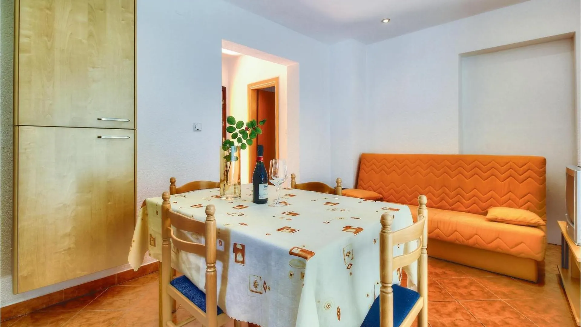 3 Bedroom Gorgeous Home In Buje 0*,
